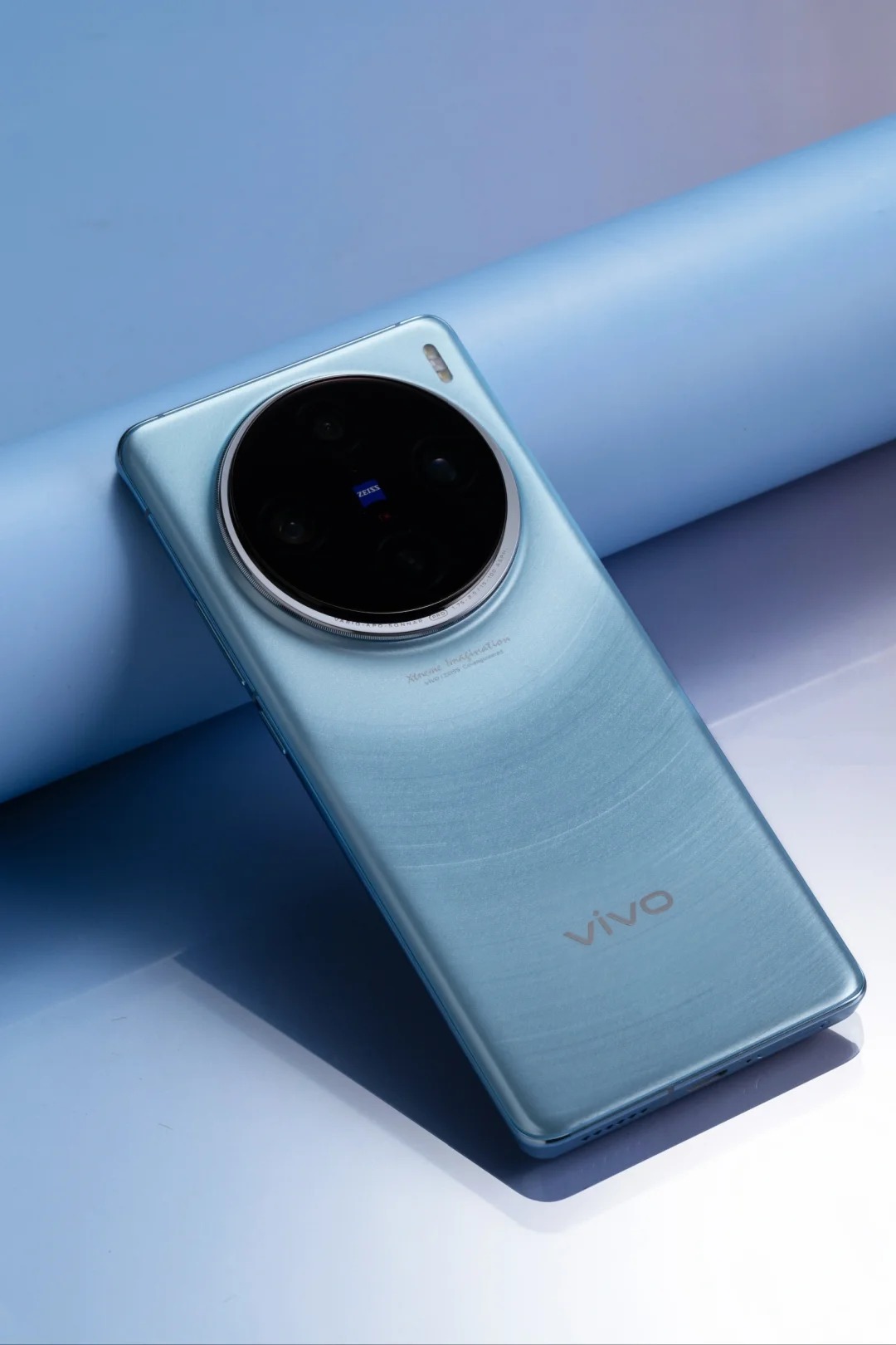 直屏旗舰来了,vivo x100s pro入网,首发天玑9300 芯片