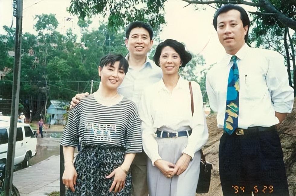 回顾歌唱家殷秀梅一婚闪婚闪离42岁嫁法国贵族66岁无儿无女