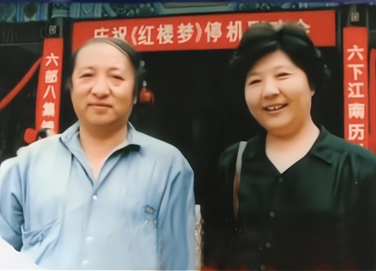 回顾坎坷作曲家王酩逝世25年妻子延续他的音乐梦但害怕看春晚