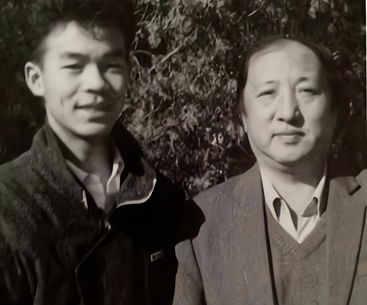 回顾坎坷作曲家王酩逝世25年妻子延续他的音乐梦但害怕看春晚