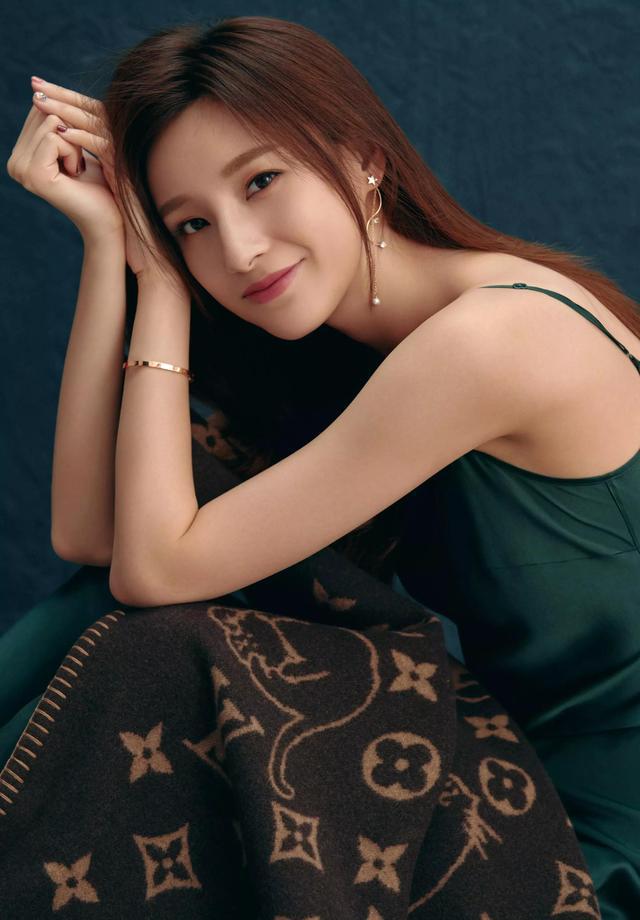 回顾马凡舒从哈尔滨走出的央视著名主持人男友在雾中迷路了