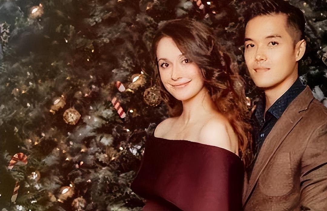 瑞莎为结婚放弃国籍