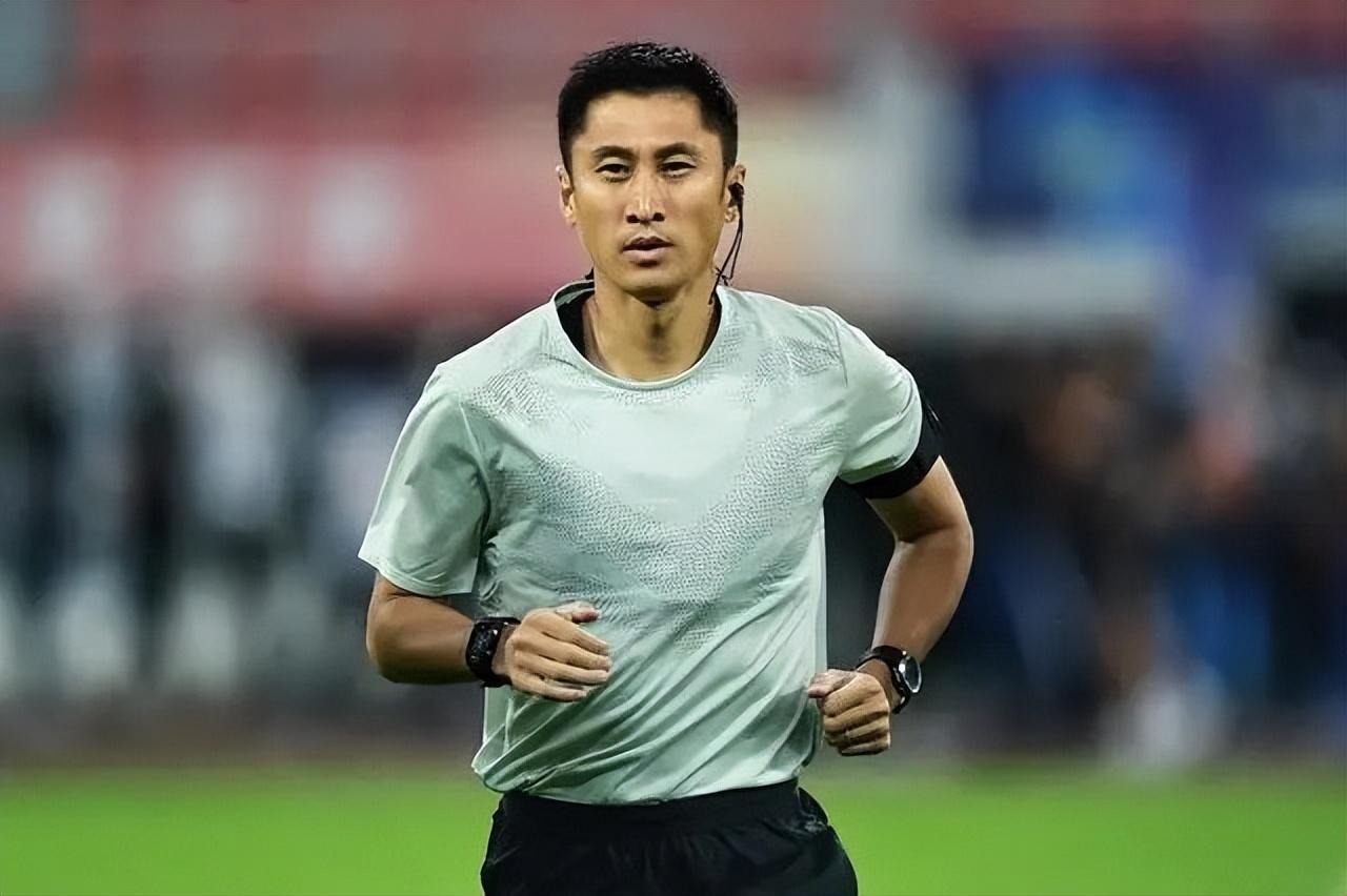 回顾卡牌大师马宁一言不合就掏牌令人闻风丧胆究竟多霸气