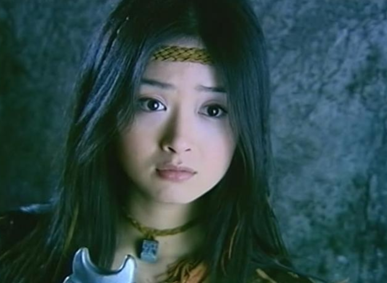 回顾蒋欣8岁拍戏16岁带着父母北漂28岁才成名