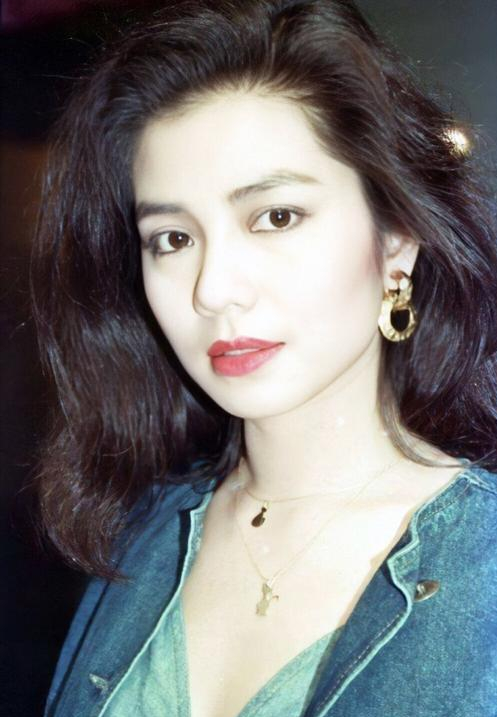 豪门寡妇钟楚红:寂寞退休生活独享,不复担忧豪门子嗣