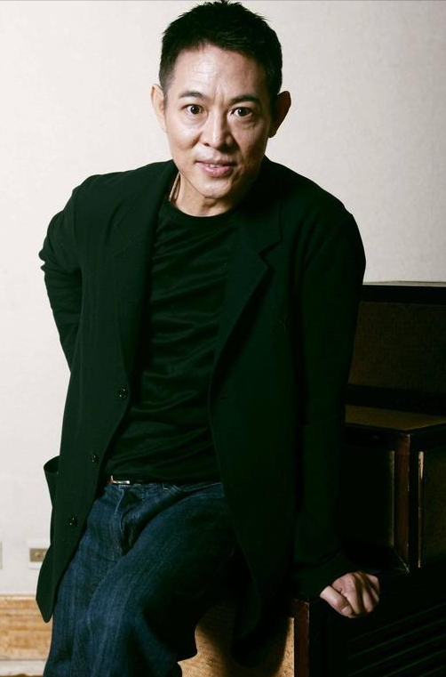 李连杰的女儿李思在父母离婚的阴影里长大35岁仍未婚