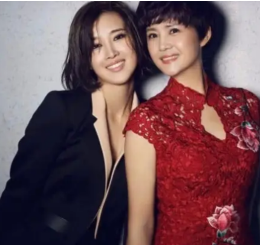 回顾接盘私生子娶三婚老婆娱乐圈的后爹们这几位气量真大