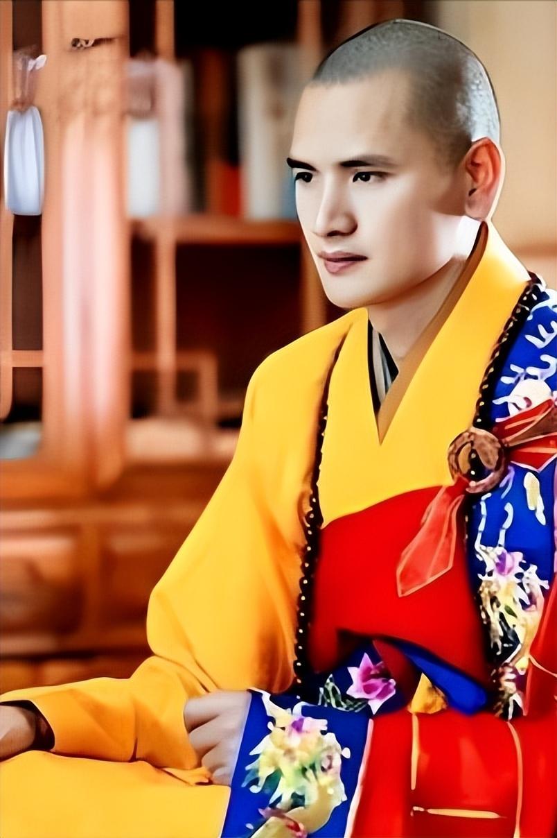 回顾29岁公务员辞职当和尚因太帅被富婆倒追如今怎样