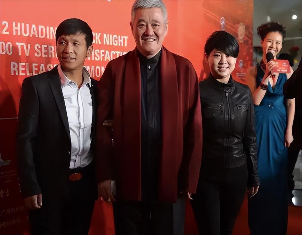 回顾宋小宝成名后抛弃发妻转身娶小8岁女粉丝他如今怎样了