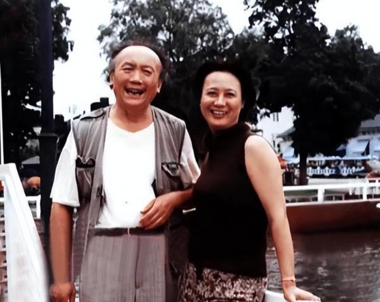 回顾演员韩青母亲柏寒病逝11年他的内心依然有钝痛