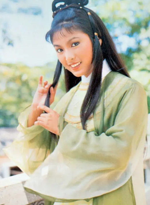 回顾米雪与爱人相恋26年没结婚恋人去世后至今单身一人