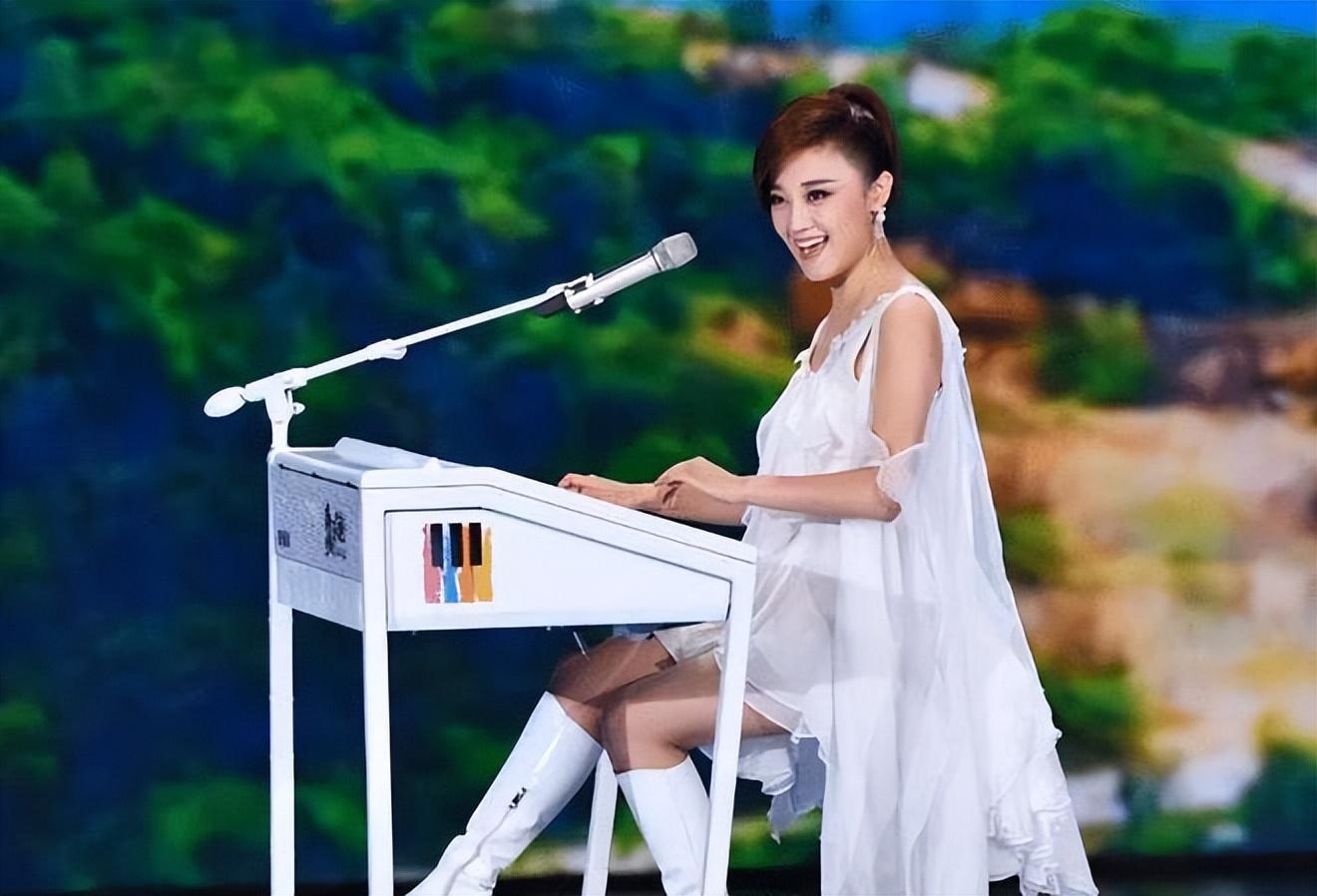 回顾玖月奇迹星光大道走红相爱14年结婚2年便离婚这是为什么