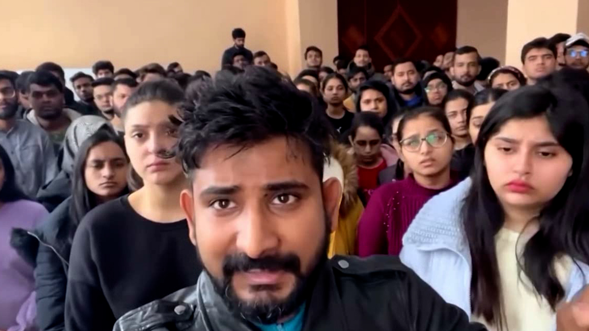 韩媒:印度学生"接管"美国大学,即将超越中国留学生!