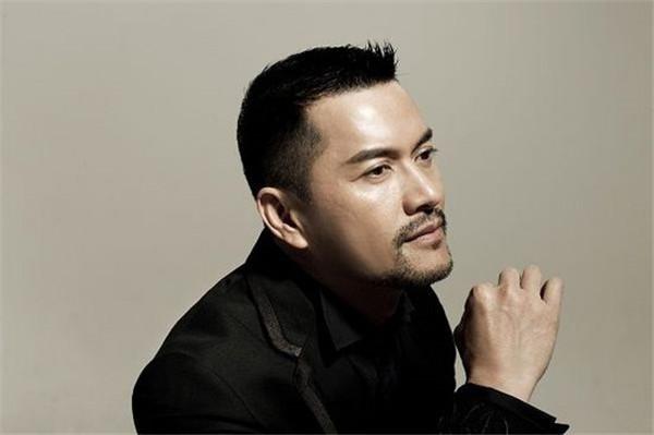 渣哥吕良伟十年龙套无人问一朝尬舞天下闻三婚也很幸福