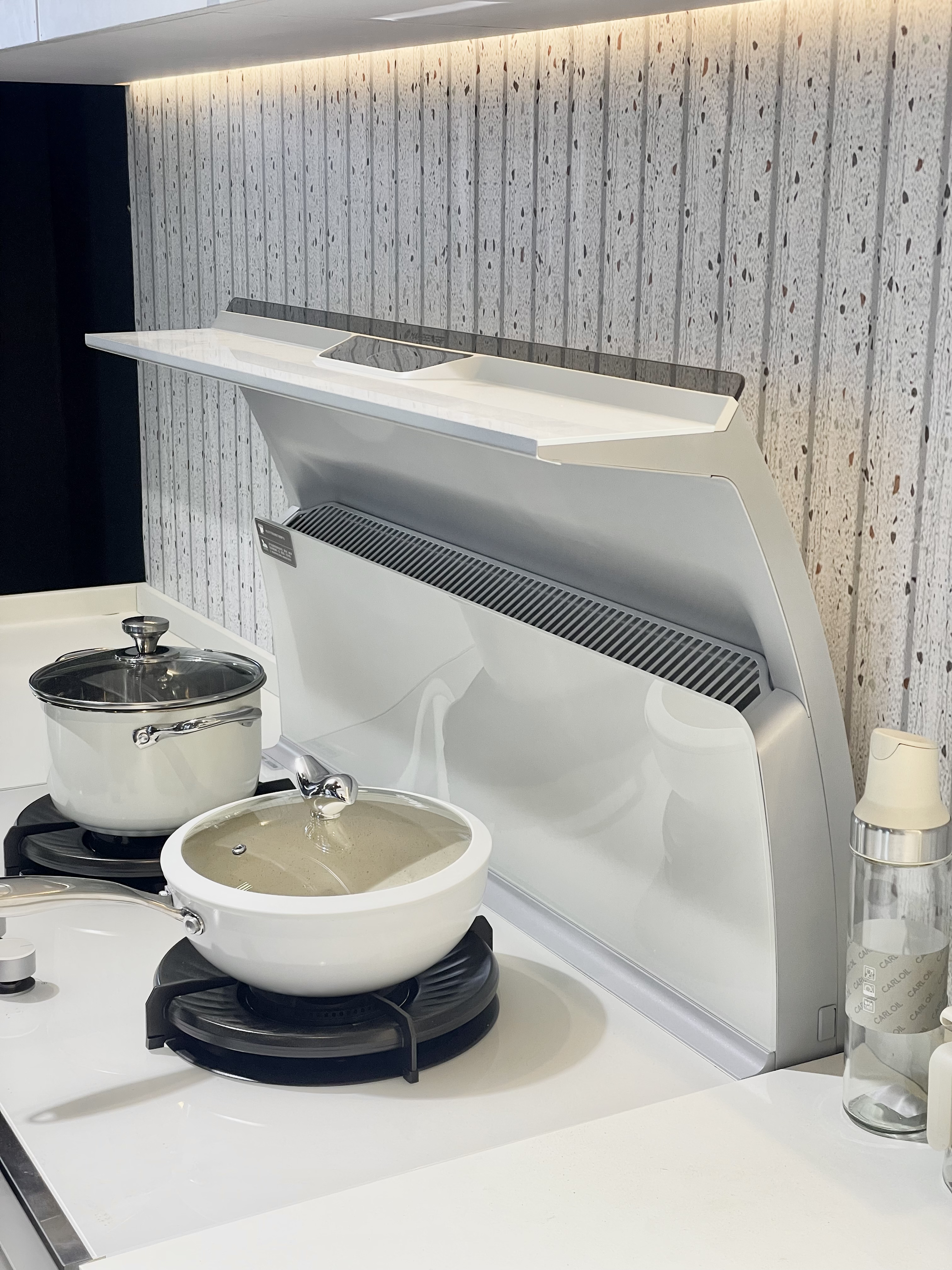 集成灶 超高颜值:好看到不像是实力派 延续 x5