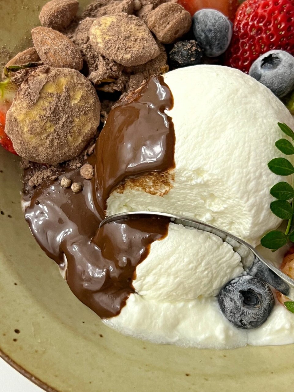 30秒早餐一人食减脂帕姐同款酸奶碗 巧克力酱|酸奶|草莓|蓝莓|爆料