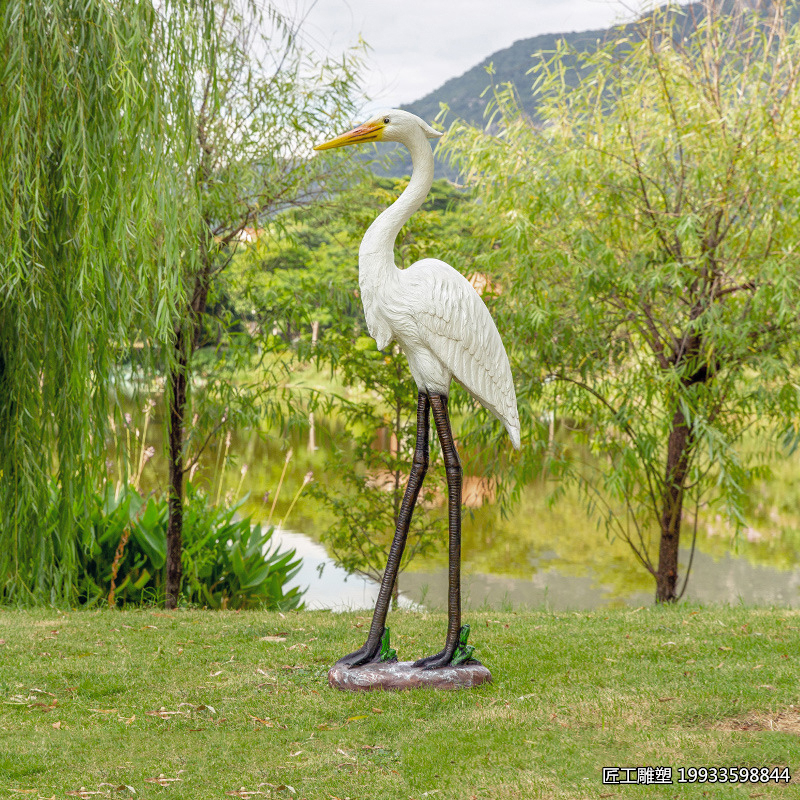 玻璃钢户外仿真白鹭雕塑 动物景观装饰