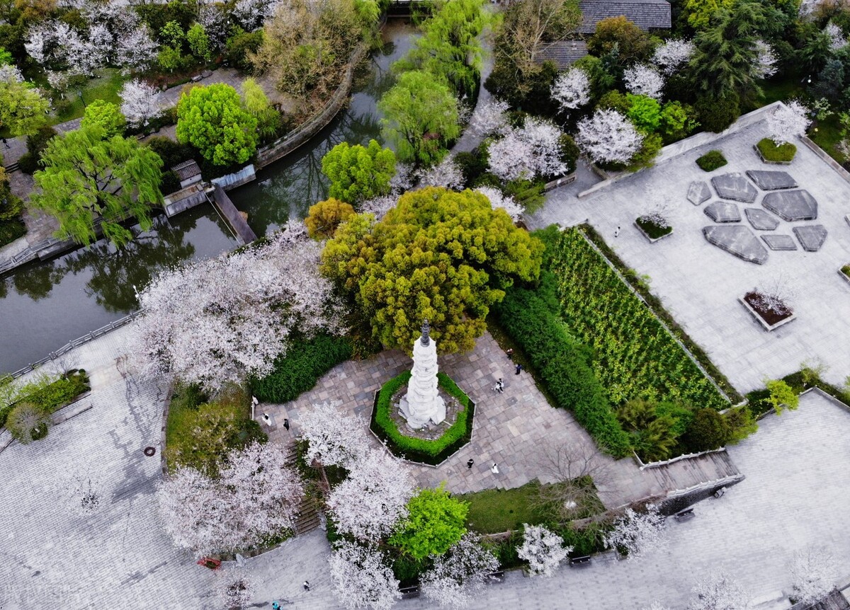 杭州白塔公园一日游:历史与自然的完美交融