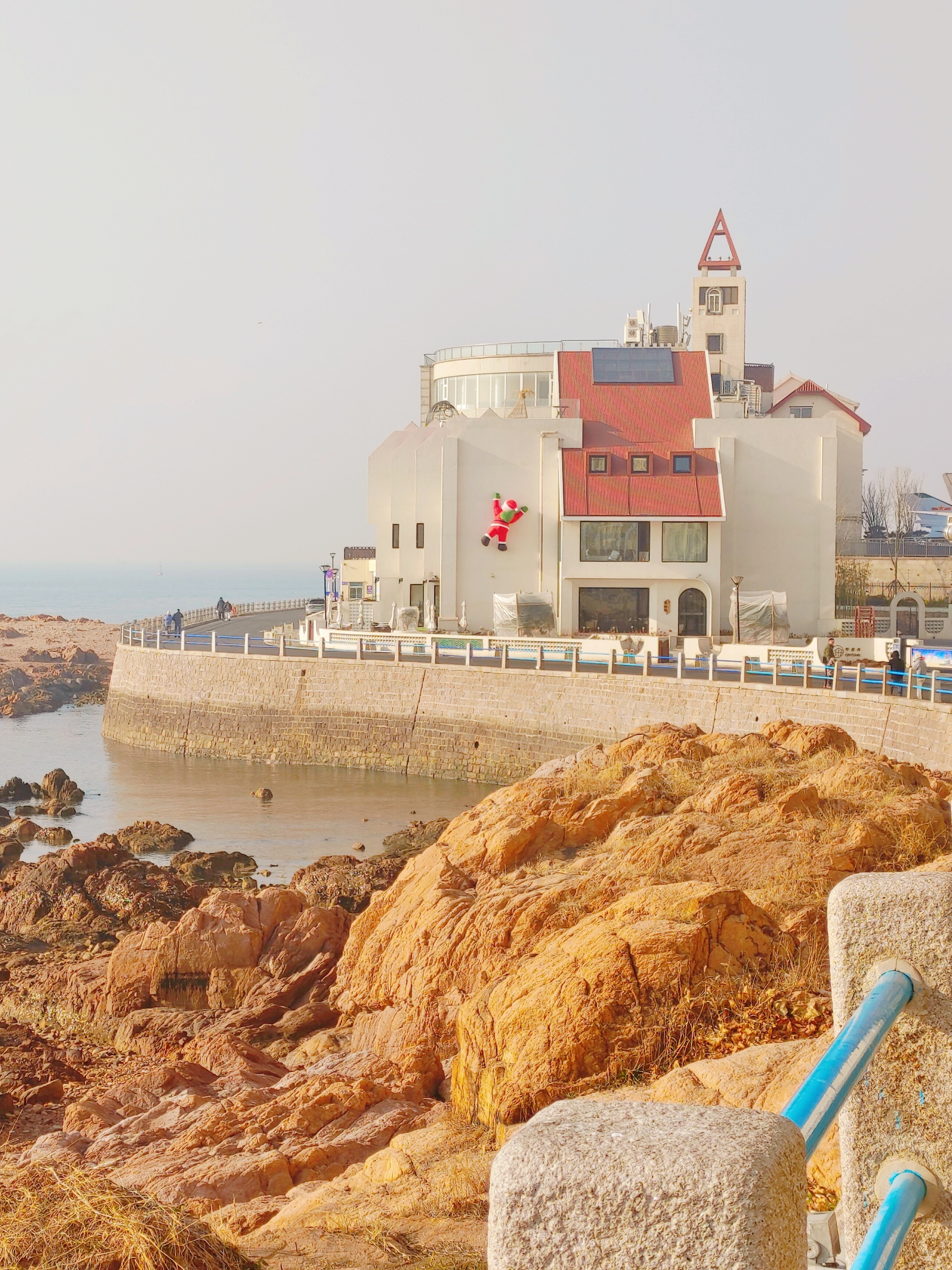 青岛琴屿路与小青岛公园游玩攻略  一,简介  琴屿路,这条美如漫画的