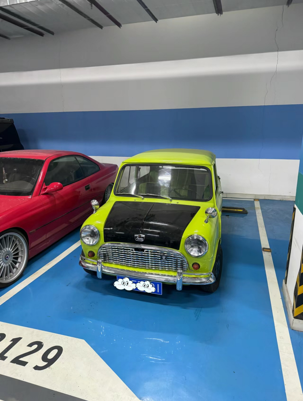 这才是真正的mini,真的好小一只,好经典的感觉,车主会不会是憨豆先生?