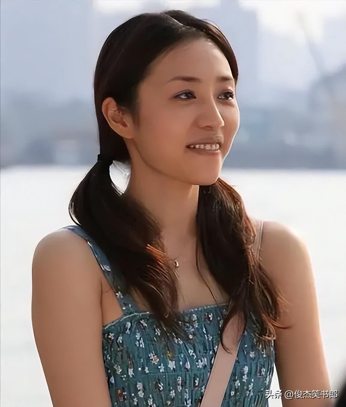 张龄心坚持不婚不育18年退休就去养老院如今她反被自己打脸