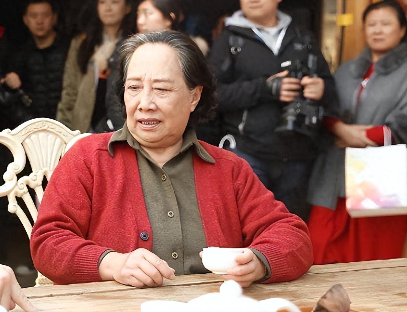 回顾孙桂田我后悔的一件事就是花两万六买下故宫旁边的四合院