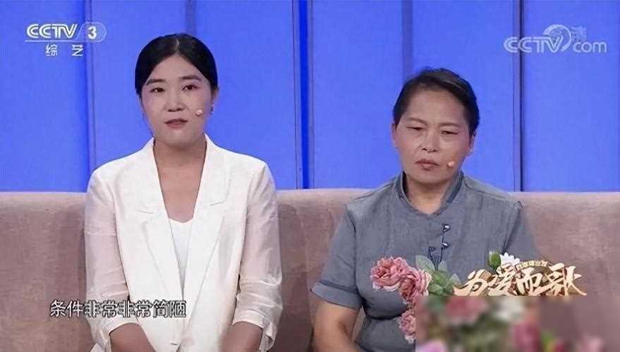 回顾北漂阿姨的"双面人生",白天扫厕所,晚上在3㎡管道间画画