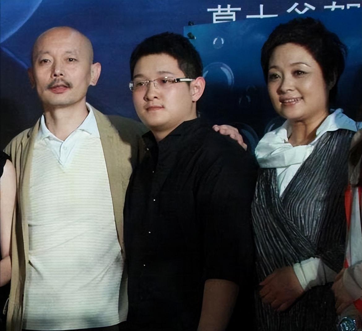 当傅彪被查出身患肝癌,性命垂危躺在医院的时候,张国立冯小刚还有葛优