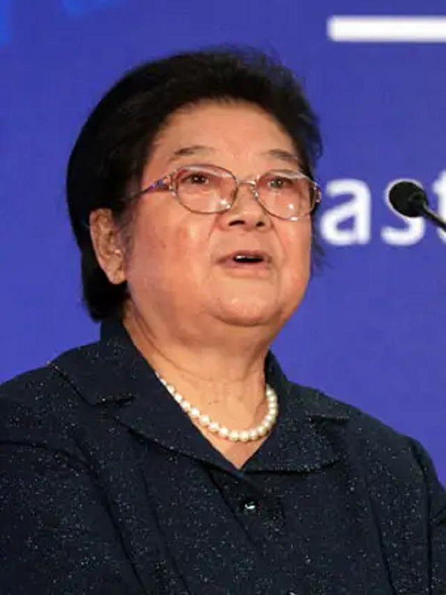 新中国首位女省长顾秀莲主政江苏8年如今86岁仍奋战前线