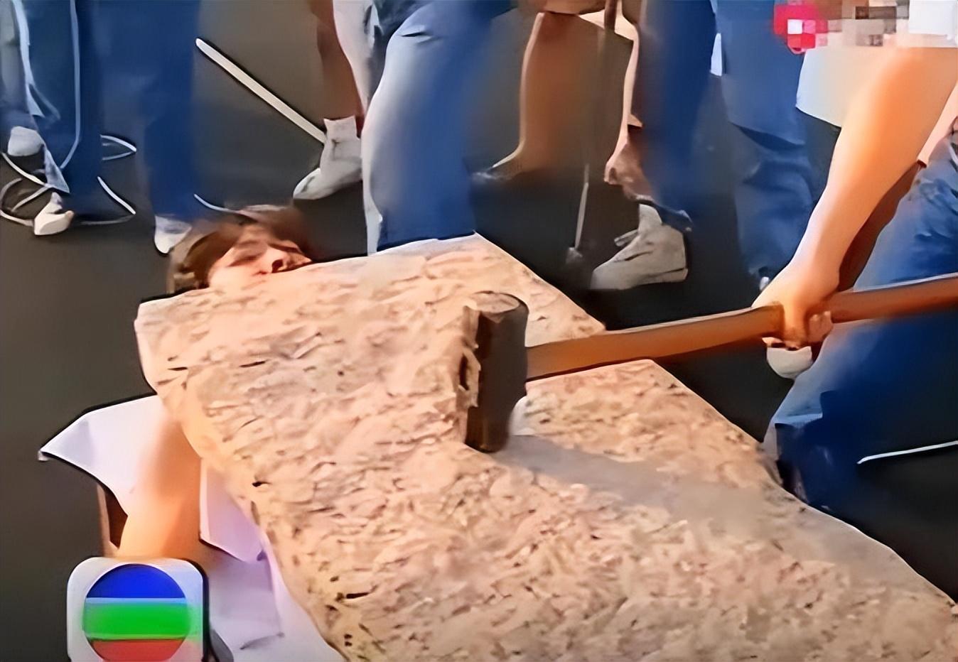 黎明为筹集善款铁丝饶脖颈,刘德华直接胸口碎大石.