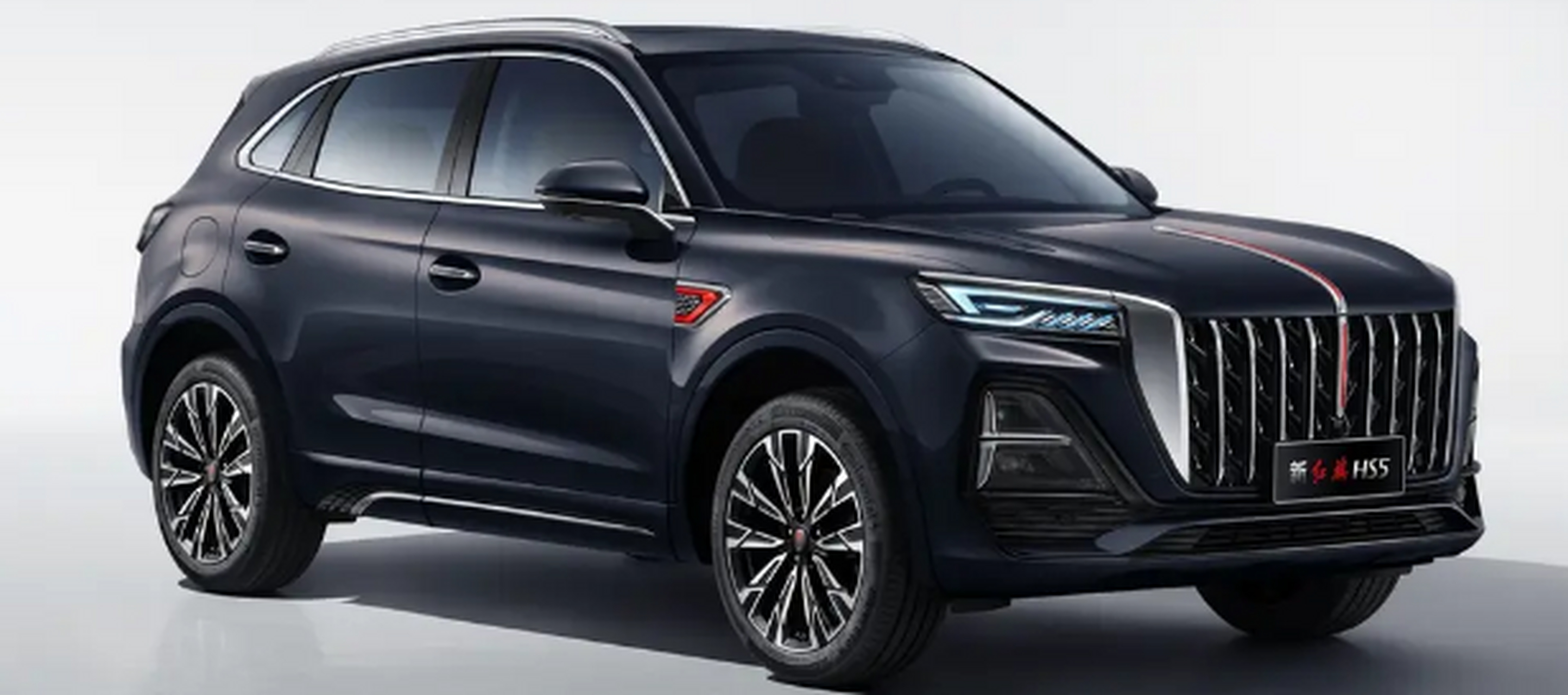 红旗hs5,豪华中型suv的典范!外观大气磅礴内饰科技感十足.