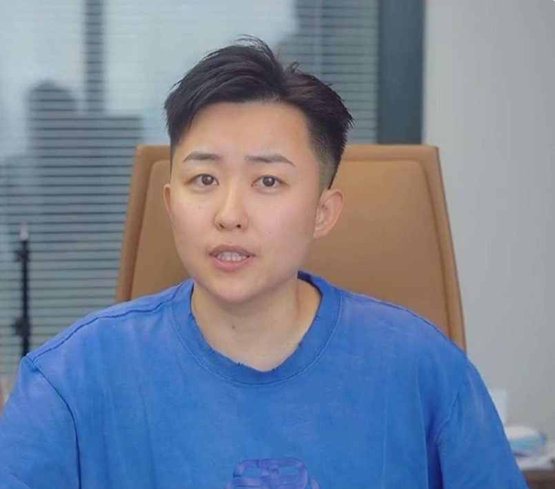 回顾花50万买精子生下五国混血儿的叶海洋勇敢地活出了自我