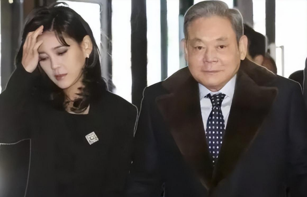 如今才明白,"三星公主"李富真下嫁穷保安,这步棋有多正确