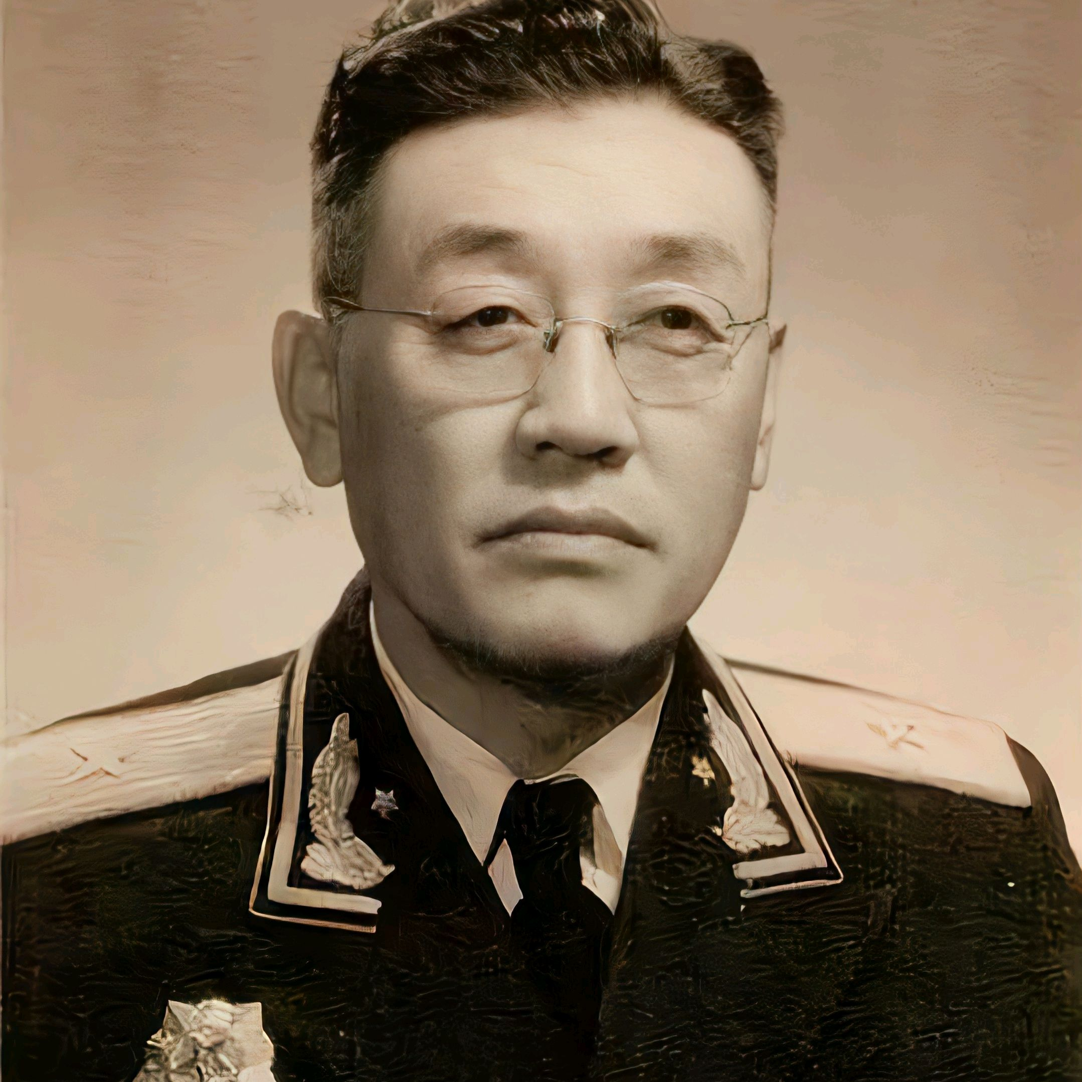 解放军首次授衔,对于少将军衔的评定幅度主要介于正军级到正师级