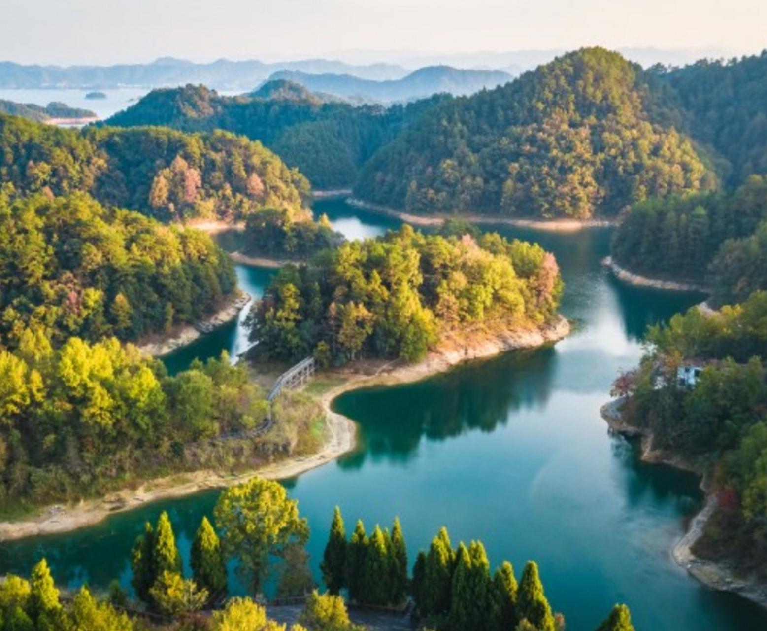 春天总要来一趟杭州# 千岛湖风景区,这片位于浙江省杭州市淳安县的
