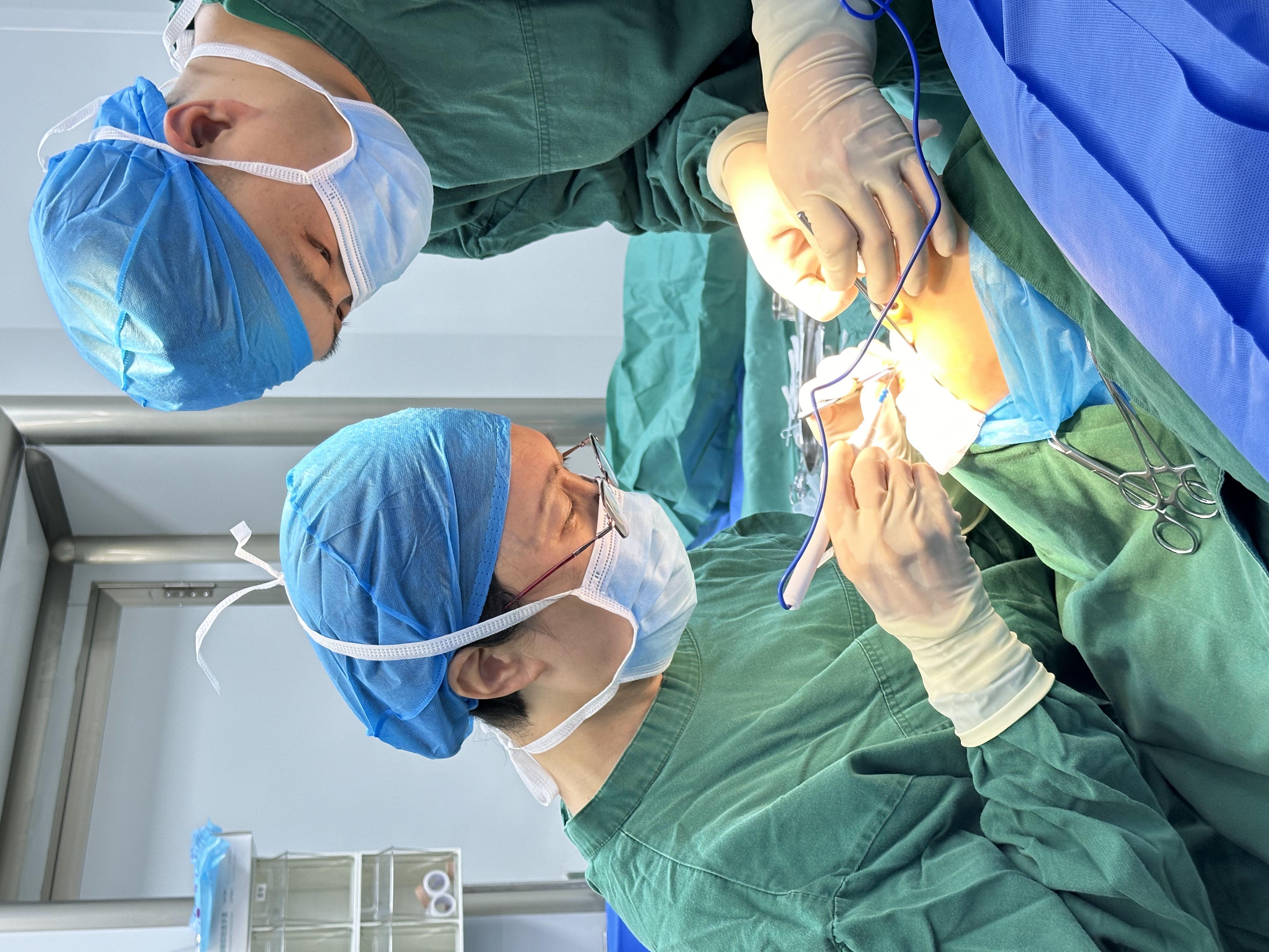 在最近的一次面诊中,我遇见了一个充满热情与憧憬的女孩