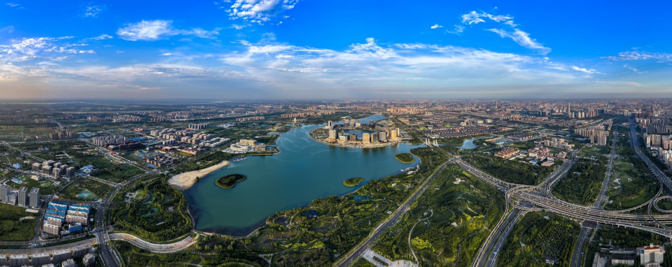 郑州龙湖湿地生态公园全景