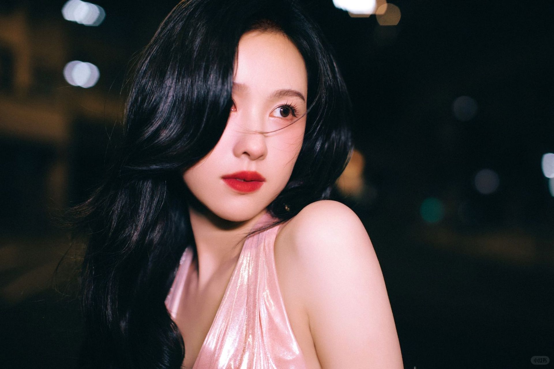 陈都灵港风造型惊艳,美貌再升级!  陈都灵的港风造型真的太绝了!