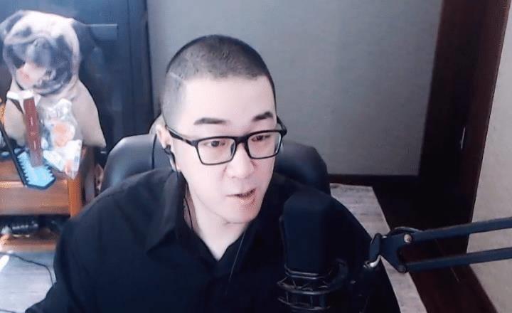 囧囧丸嘲笑毕加索,不敢打晚上10点团战,老毕不赔钱浑身都难受