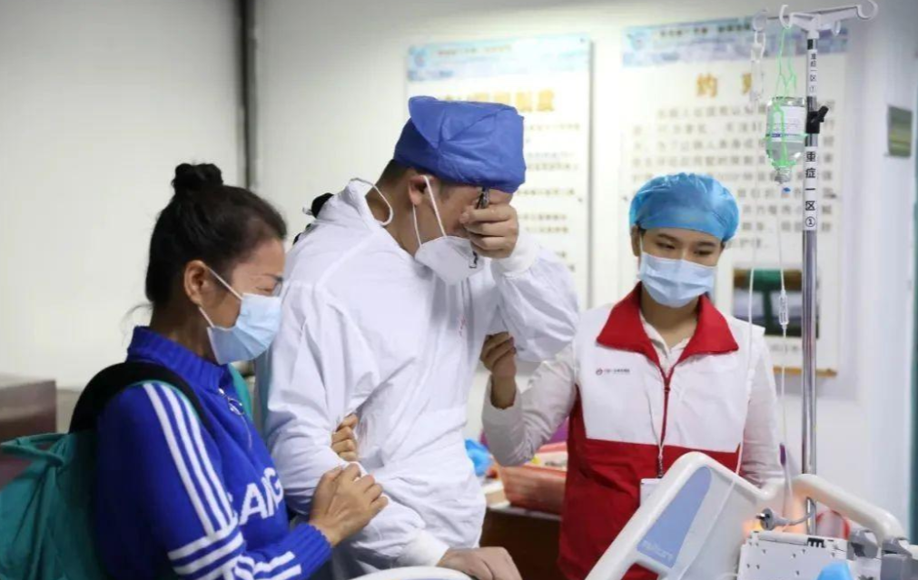 回顾俄罗斯媳妇不幸离世中国丈夫含泪吻别捐器官拯救5个中国人