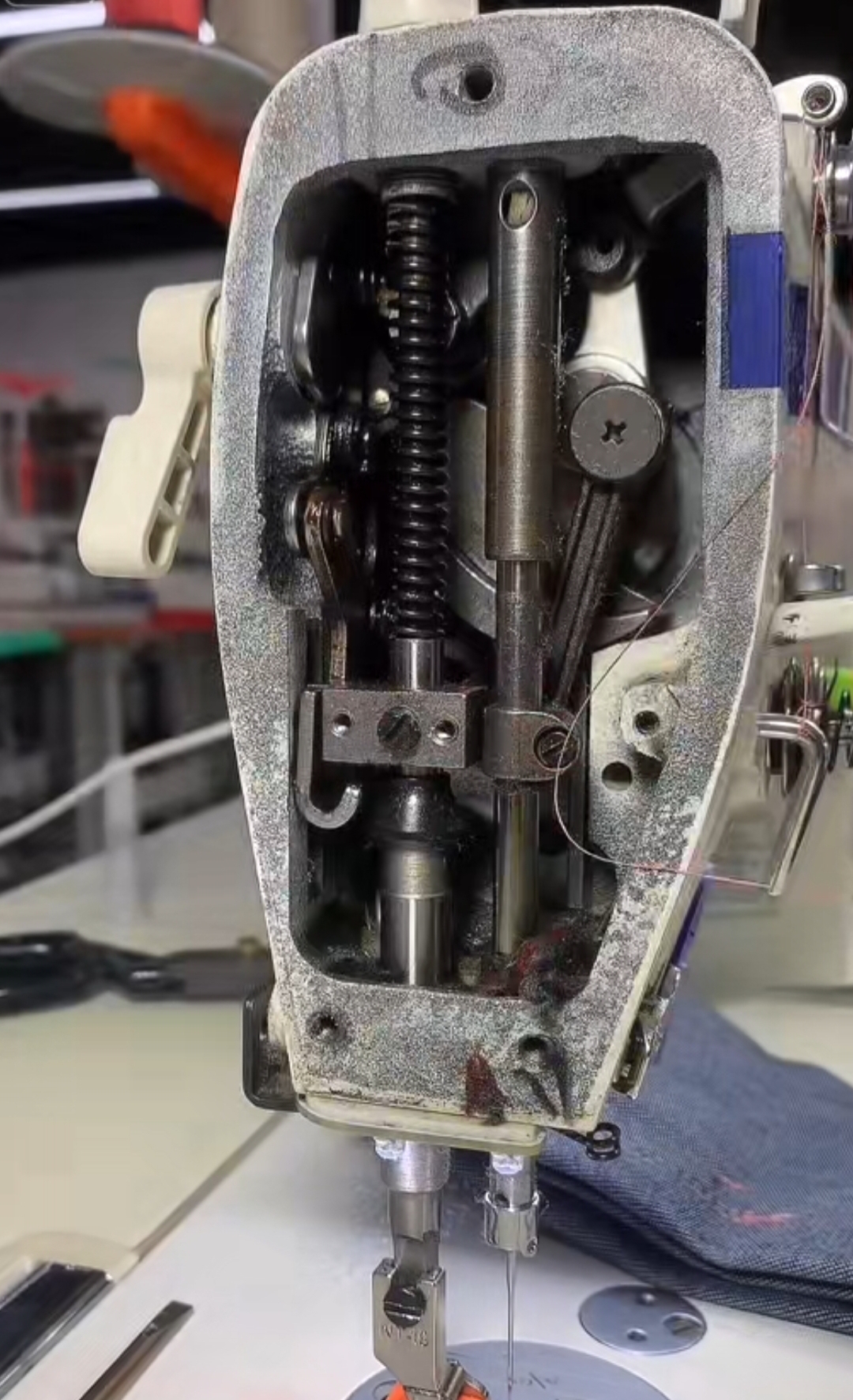 缝纫机压脚抬不高,学会这招,轻松解决