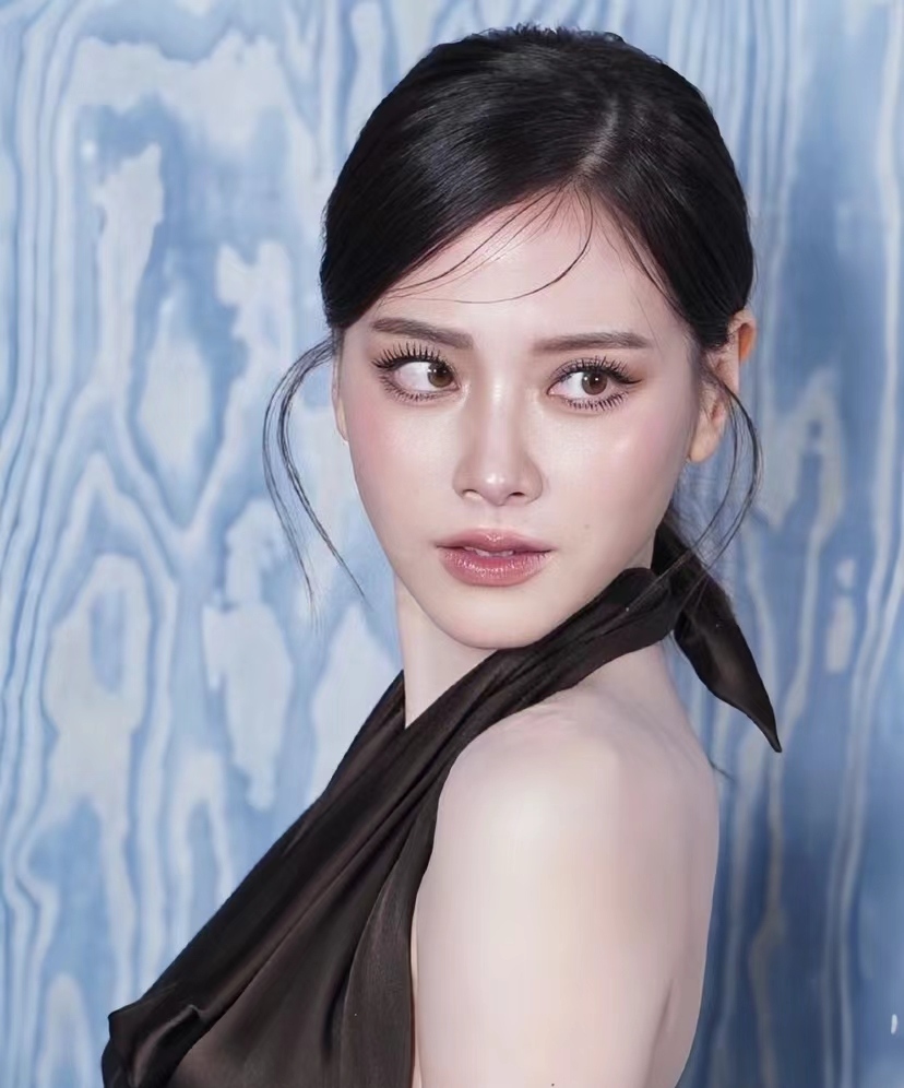 泰国女星小水,最近出席活动的生图.@锦之衣的动态