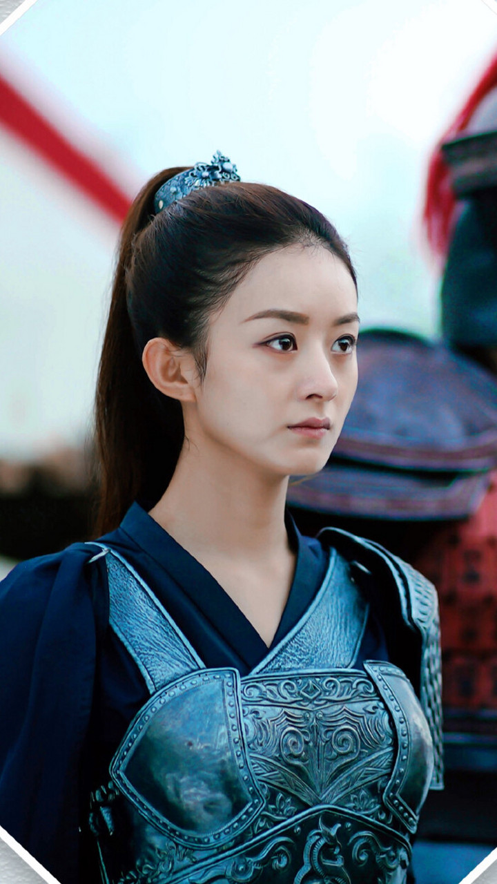 赵丽颖古装造型,宛若仙子降凡尘. 青丝如瀑流云髻,翠袖轻舞飘罗裙.