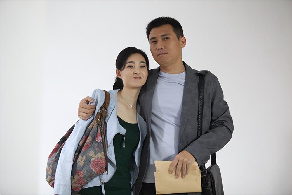 早在拍摄《婚巢》时,李乃文和王丽坤就被媒体爆料出"绯闻"的消息,面对