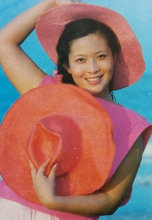 回顾傅丽莉和孙淳大二相恋结婚37年无子女人生总有遗憾