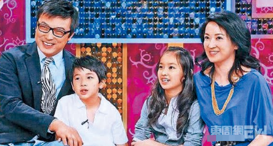 林恺铃,今年23岁,是龚姐的大女儿,被外界誉为最美星二代她就读于香港