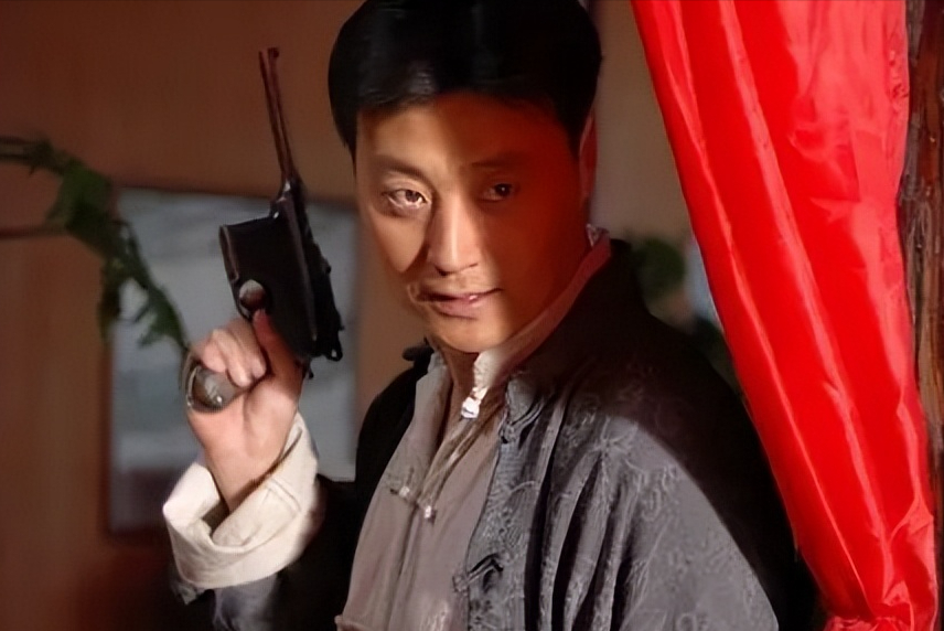 回顾任程伟她陪我住7年地下室没车没房就结婚成名后哪敢抛弃