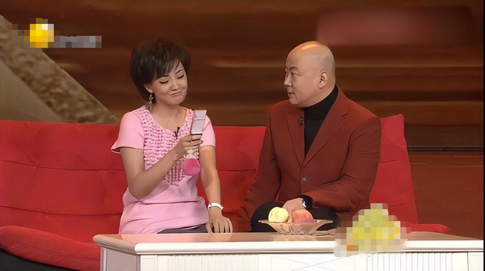 回顾牛莉24岁嫁给大7岁圈外人婚后生三子结婚26年恩爱如初