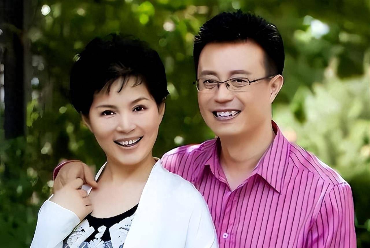 而在感情方面,白燕升也收获了俏佳人一枚,周佳的出现,直接让白燕升