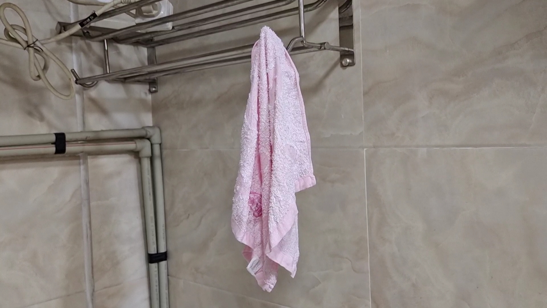 不管家里多有钱,毛巾不能挂在这3个地方!看看你家做对了没?